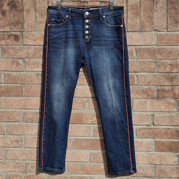 Pilcro and the Letterpress relaxed straight leg jeans - Picture 8 of 8
